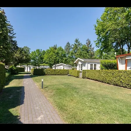 Chalet Bosrijk Austerpark 4 *